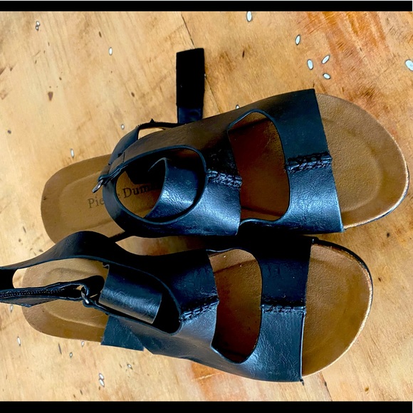 Women’s black wedges - Picture 1 of 3